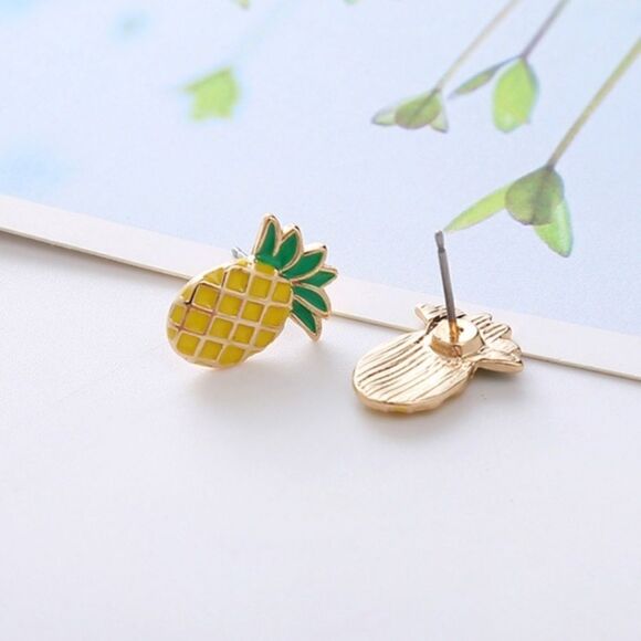 🆕🎉HP🎉Pineapple Passion Earrings 🍍🍍 - Picture 3 of 5